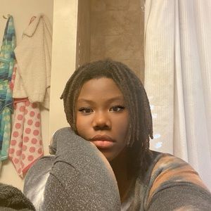 Meet your Posher, Dori